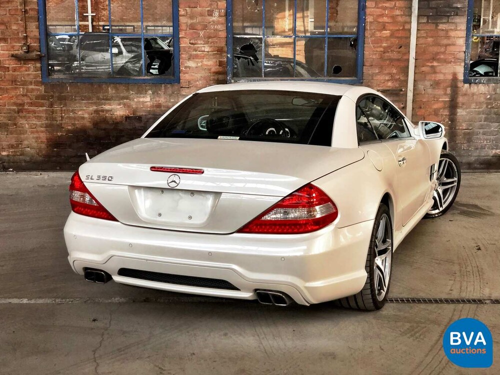 Mercedes-Benz SL350 AMG 3.5 V6 315 PS SL-Klasse 2011.