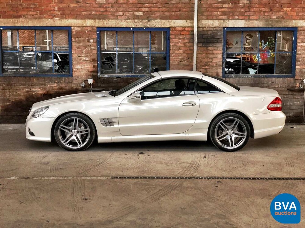 Mercedes-Benz SL350 AMG 3.5 V6 315 PS SL-Klasse 2011.