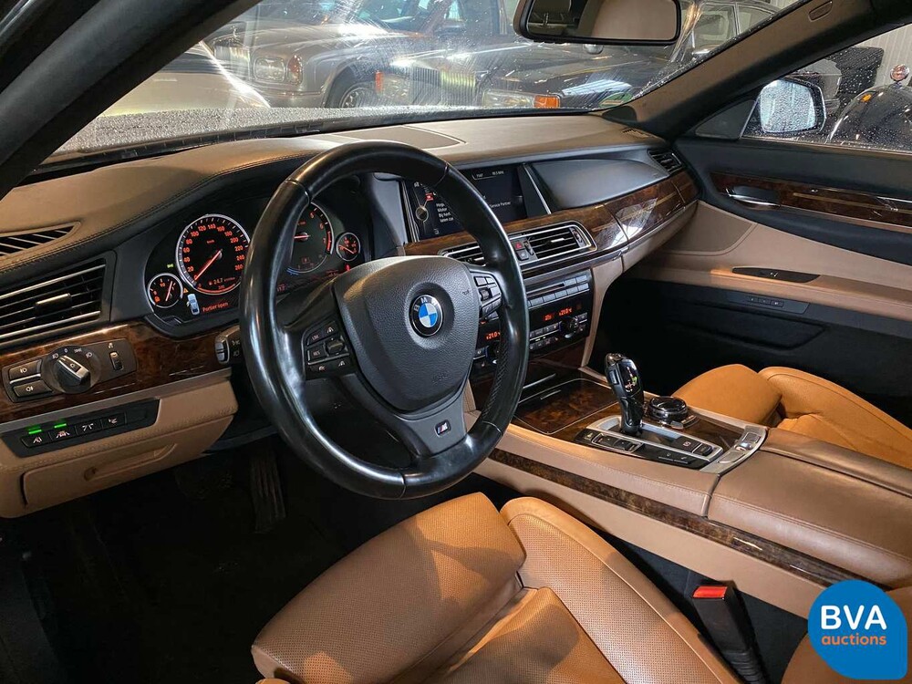 BMW 760i 544 PS V12 Turbo 2014 7er Individual, G-433-BG.