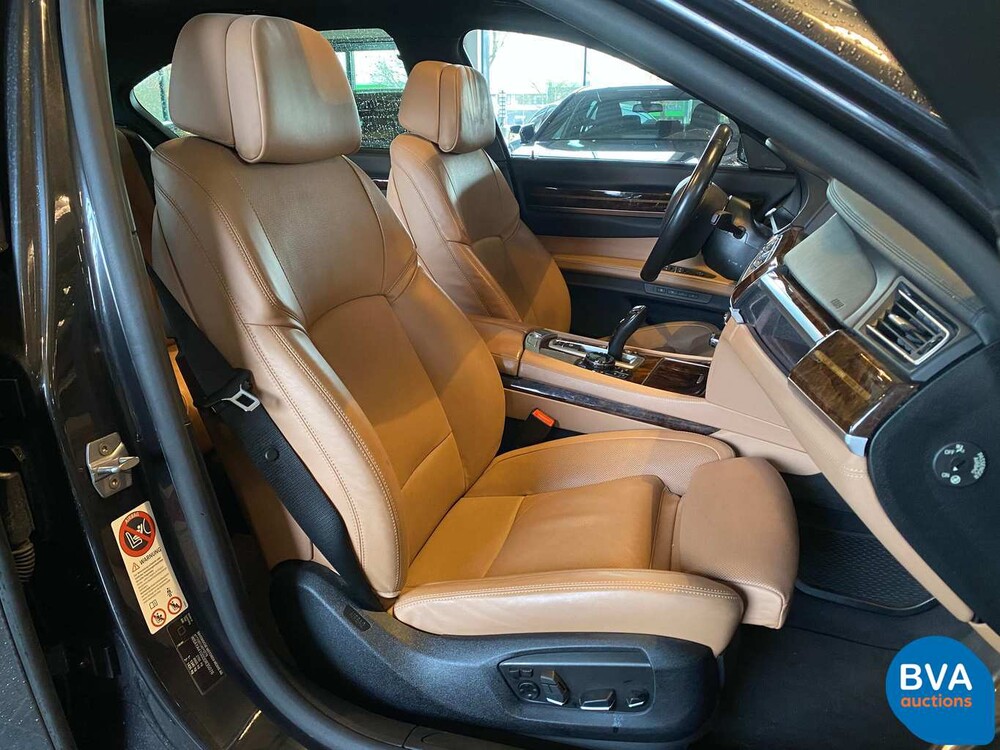 BMW 760i 544 PS V12 Turbo 2014 7er Individual, G-433-BG.