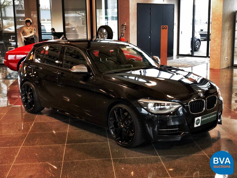 BMW M135i M-Sport 5-Türer 320 PS 1er M-Performance.