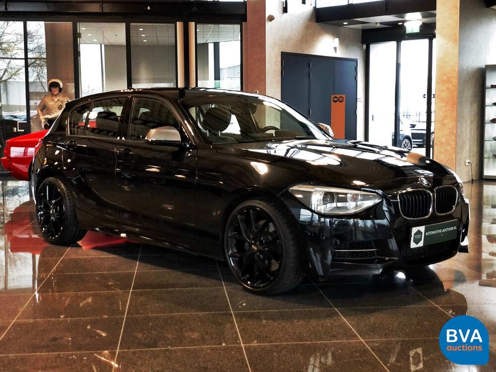BMW M135i M-Sport 5-Türer 320 PS 1er M-Performance.