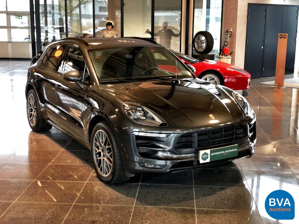 Porsche Macan GTS V6 Bi-Turbo 360 PS 2016 Facelift.