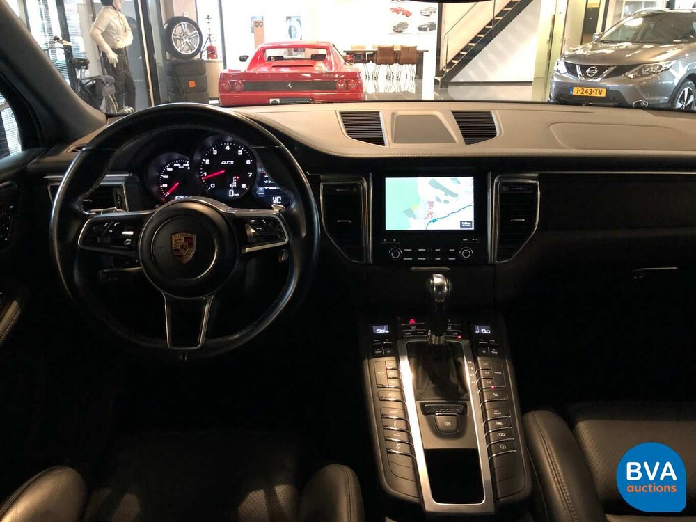Porsche Macan GTS V6 Bi-Turbo 360 PS 2016 Facelift.