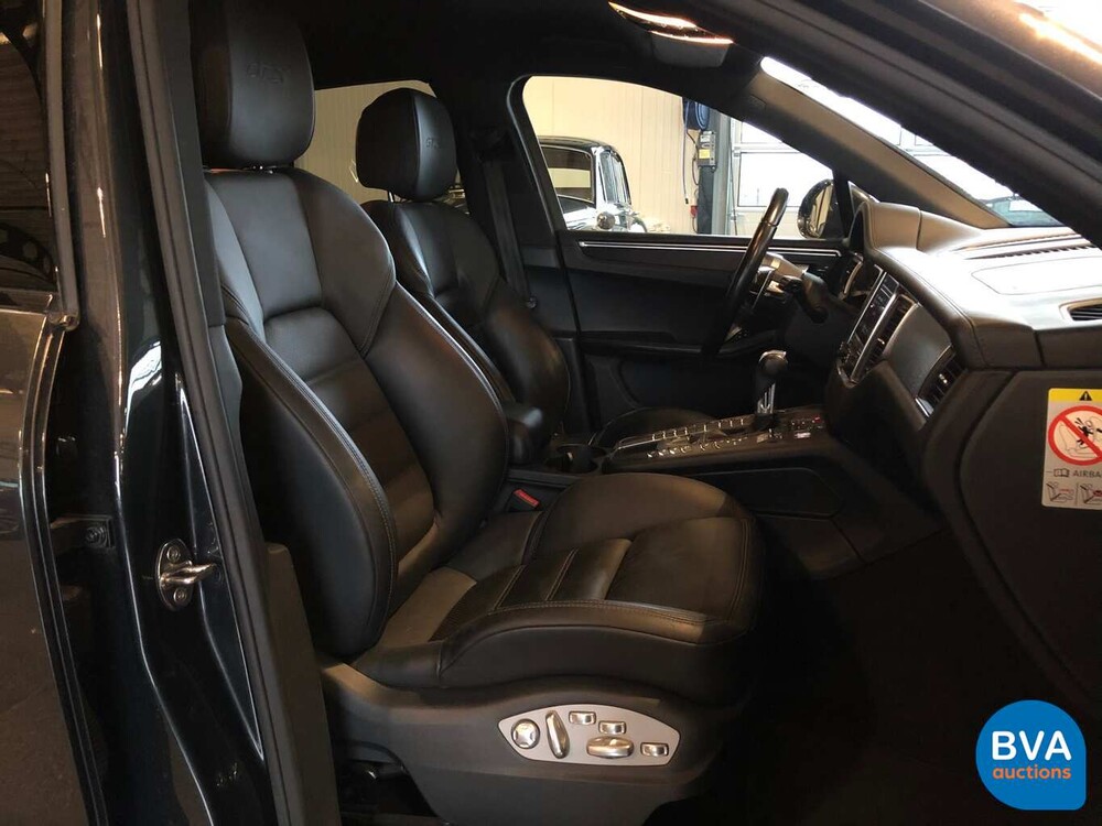 Porsche Macan GTS V6 Bi-Turbo 360 PS 2016 Facelift.