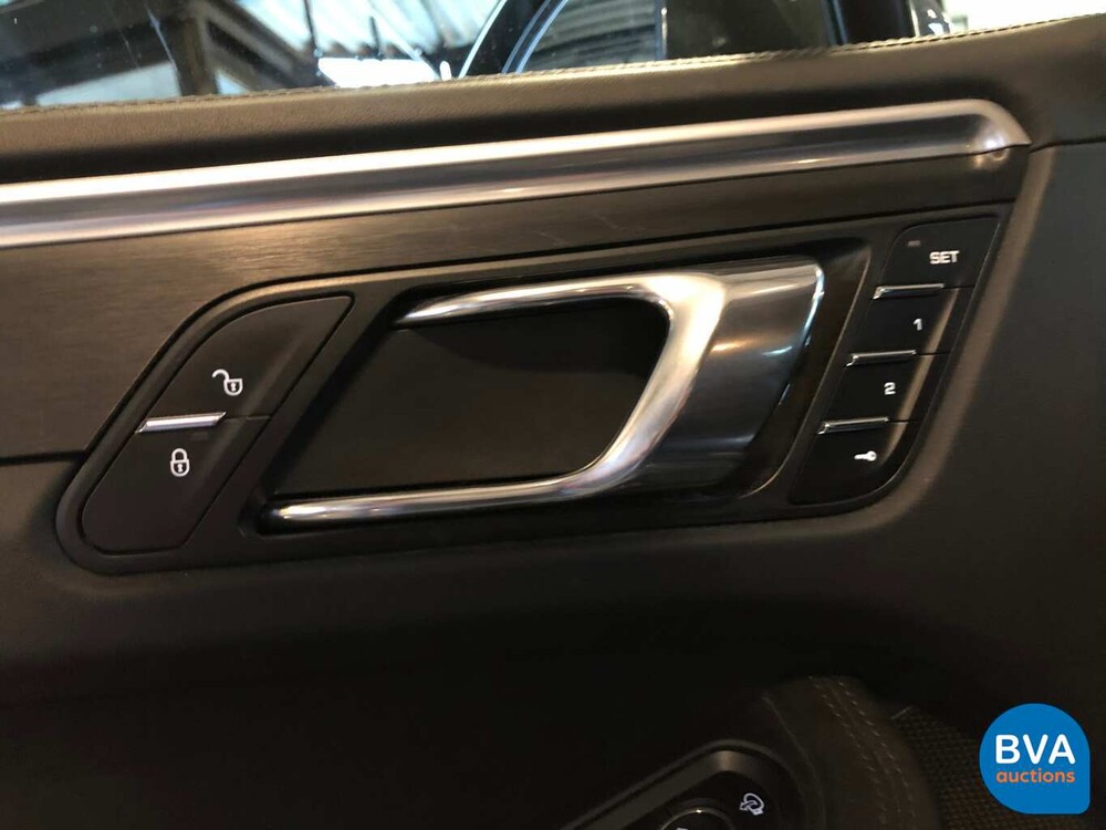 Porsche Macan GTS V6 Bi-Turbo 360 PS 2016 Facelift.