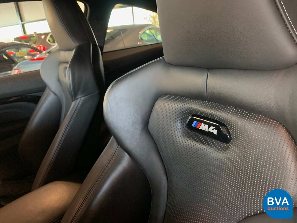 BMW M4 Wettbewerb 450 PS Drivelogic Coupé 4er 2018 M-Performance.