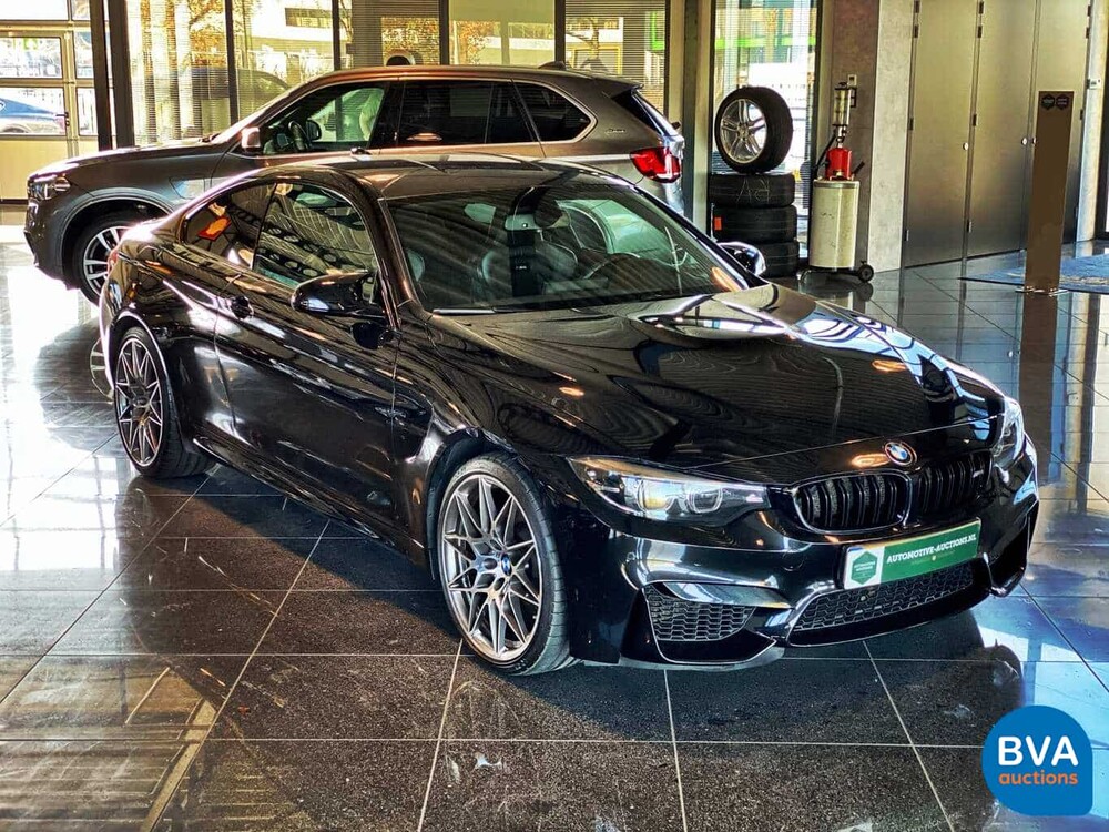 BMW M4 Wettbewerb 450 PS Drivelogic Coupé 4er 2018 M-Performance.
