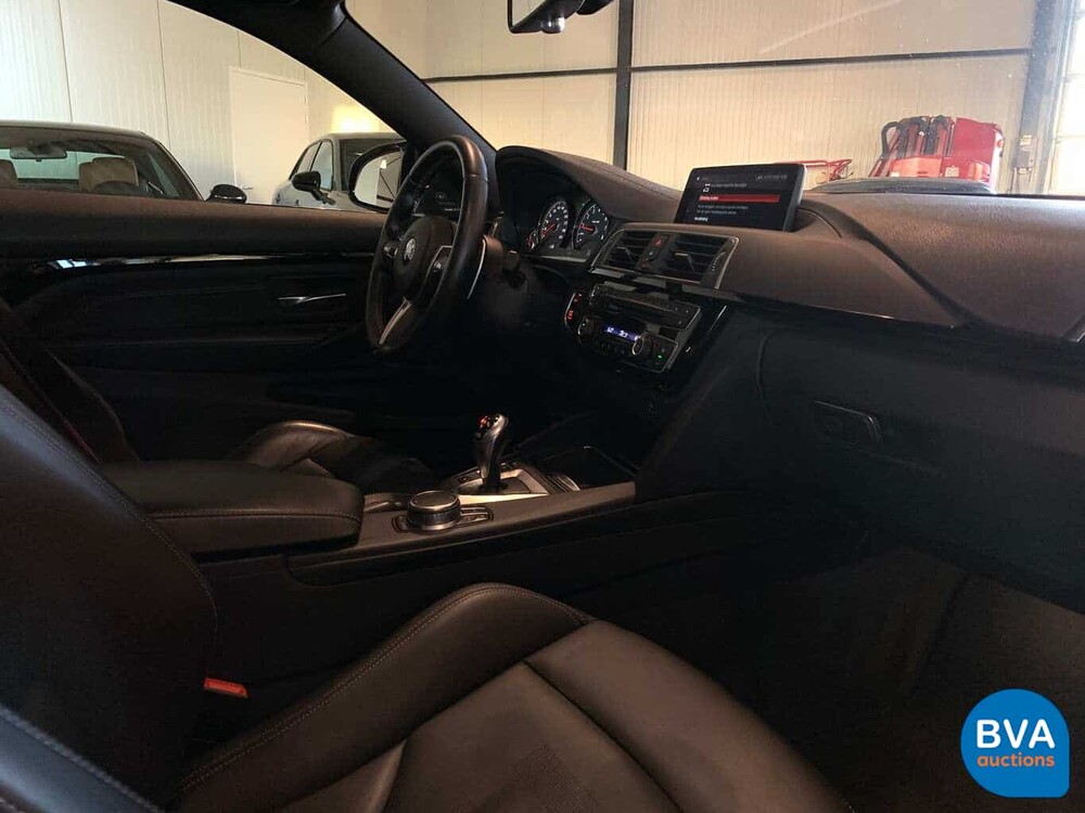 BMW M4 Wettbewerb 450 PS Drivelogic Coupé 4er 2018 M-Performance.