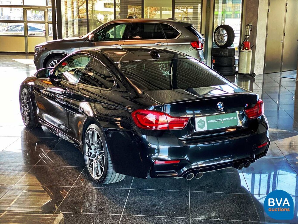 BMW M4 Wettbewerb 450 PS Drivelogic Coupé 4er 2018 M-Performance.