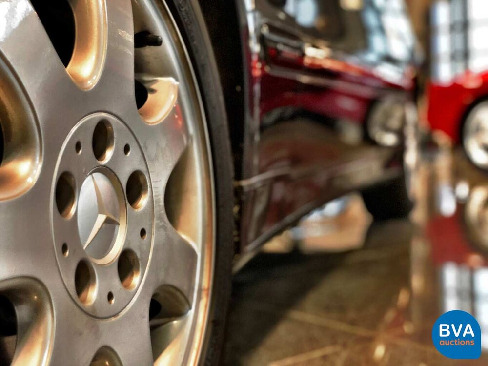 Mercedes-Benz CLK320 Coupé V6 218pk 2000, NF-660-S