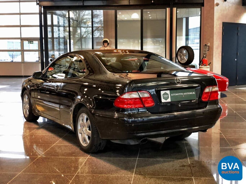 Mercedes-Benz CLK320 Coupé V6 218pk 2000, NF-660-S