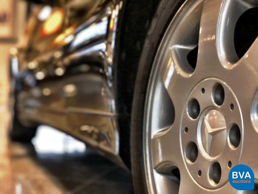 Mercedes-Benz CLK320 Coupé V6 218pk 2000, NF-660-S