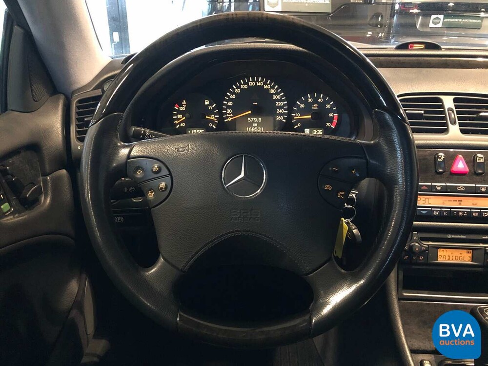 Mercedes-Benz CLK320 Coupé V6 218pk 2000, NF-660-S