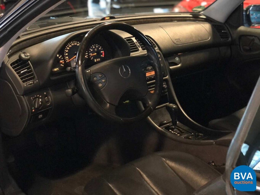 Mercedes-Benz CLK320 Coupé V6 218pk 2000, NF-660-S