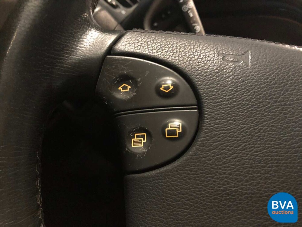 Mercedes-Benz CLK320 Coupé V6 218pk 2000, NF-660-S