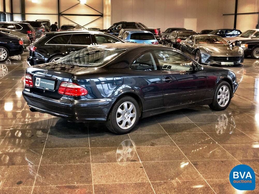 Mercedes-Benz CLK320 Coupé V6 218pk 2000, NF-660-S