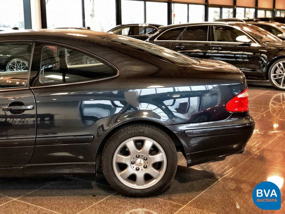 Mercedes-Benz CLK320 Coupé V6 218pk 2000, NF-660-S