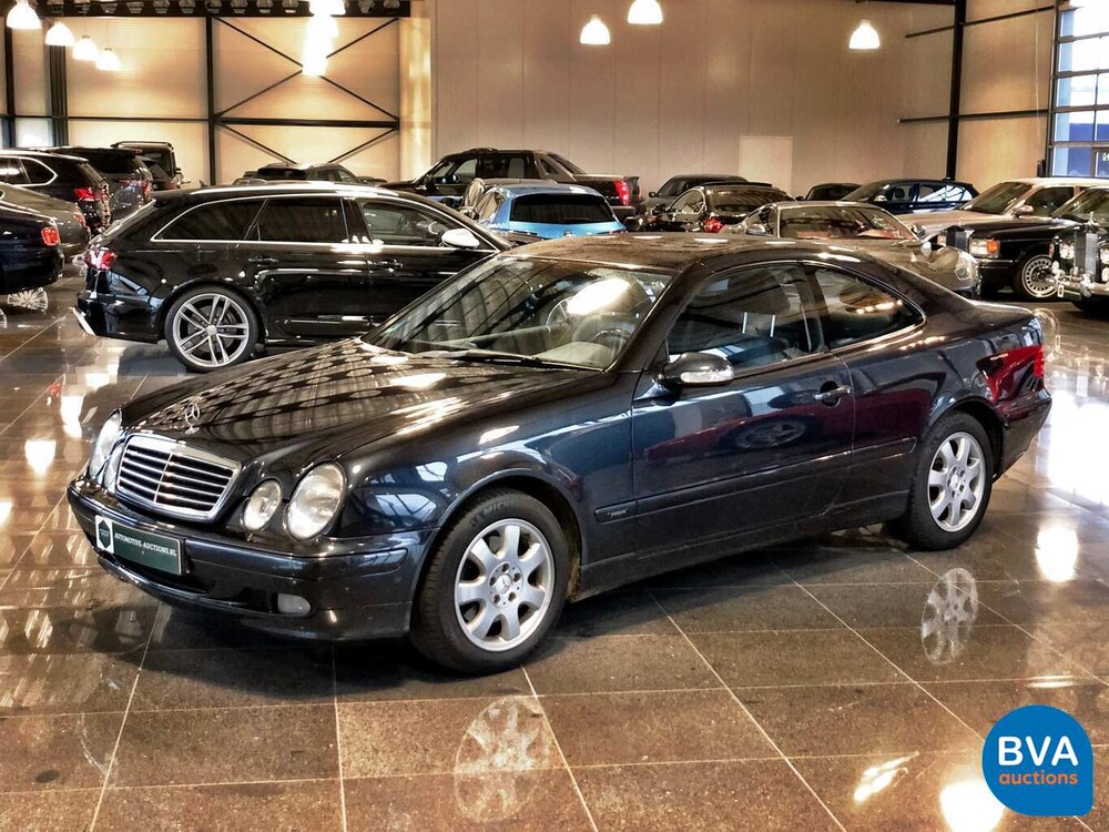 Mercedes-Benz CLK320 Coupé V6 218pk 2000, NF-660-S
