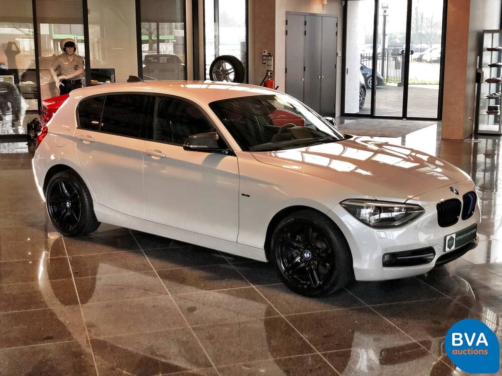 BMW 118i Sport Line Shadowline 1er 170 PS 2012, G-676-KL.
