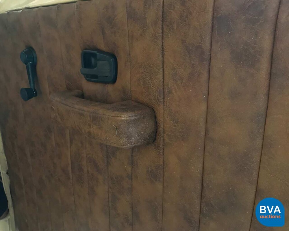 Volkwagen T2 Panel von 1987.