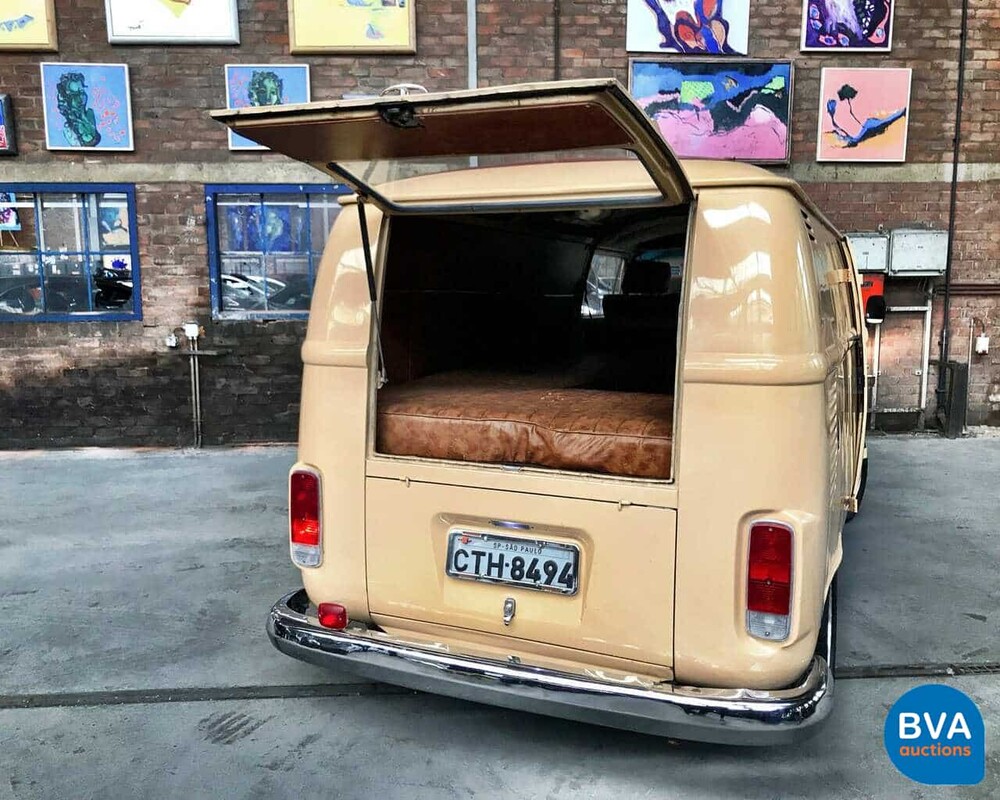 Volkwagen T2 Panel von 1987.