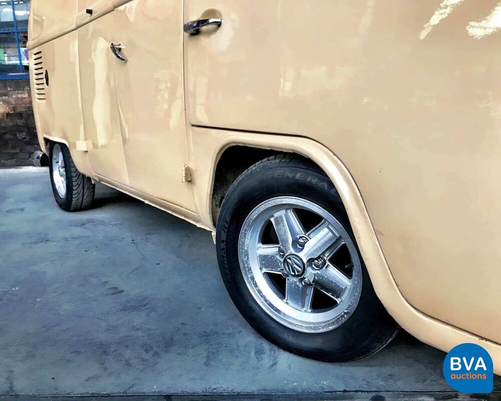 Volkwagen T2 Panel von 1987.