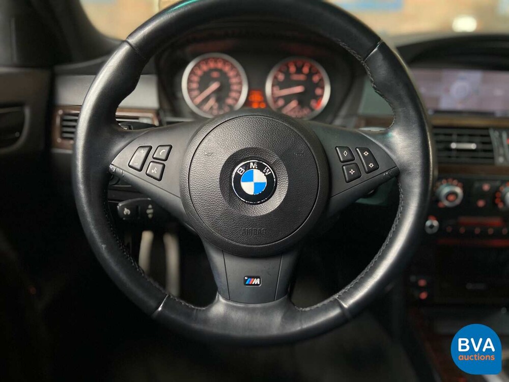 BMW 540i E60 4.0 V8 306 PS 5er 2007.