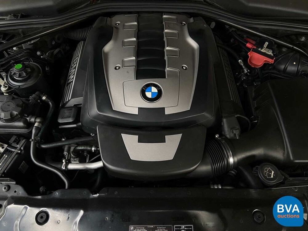 BMW 540i E60 4.0 V8 306 PS 5er 2007.