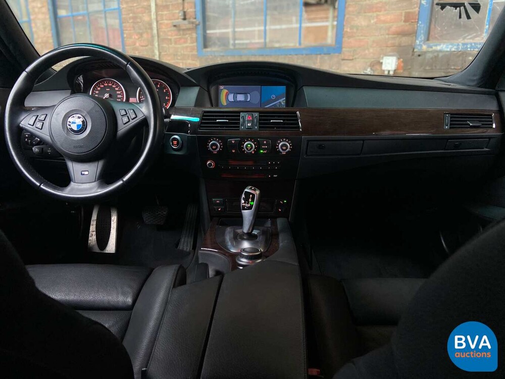 BMW 540i E60 4.0 V8 306 PS 5er 2007.