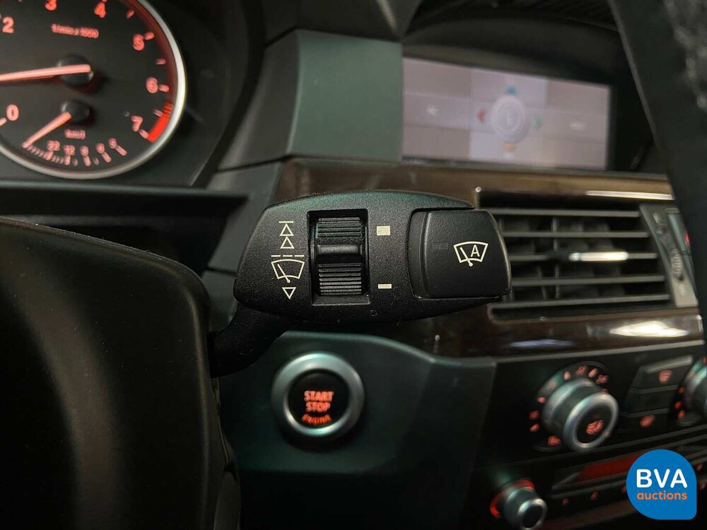 BMW 540i E60 4.0 V8 306 PS 5er 2007.