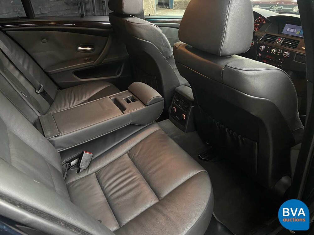 BMW 540i E60 4.0 V8 306 PS 5er 2007.