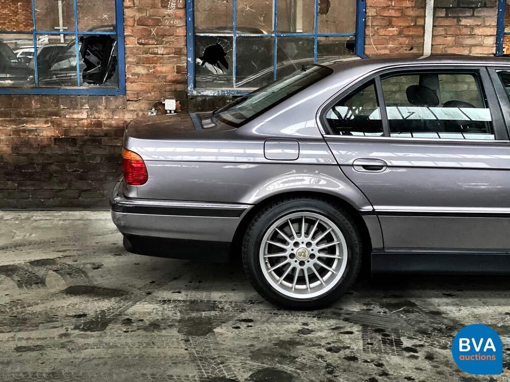 BMW 740i 286pk 7-Serie 1999, 34-PXS-4