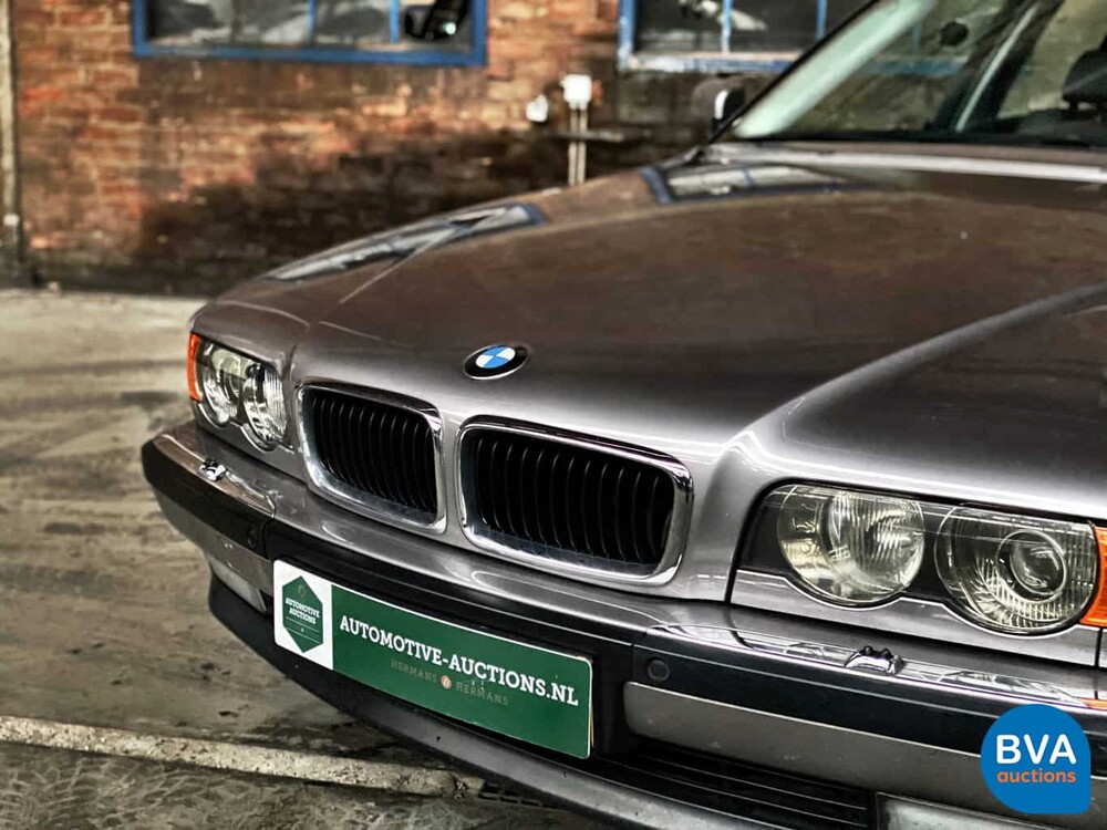 BMW 740i 286pk 7-Serie 1999, 34-PXS-4
