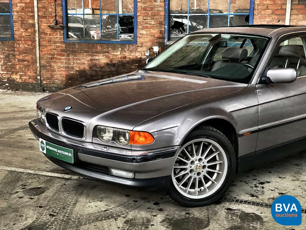 BMW 740i 286pk 7-Serie 1999, 34-PXS-4