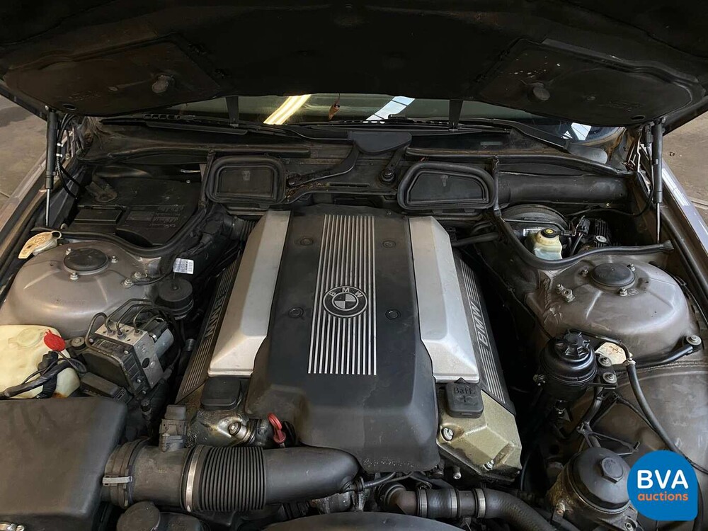 BMW 740i 286pk 7-Serie 1999, 34-PXS-4