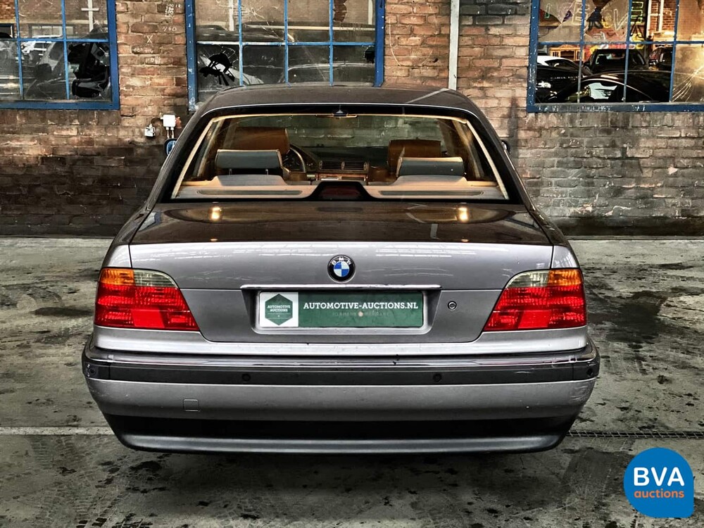 BMW 740i 286pk 7-Serie 1999, 34-PXS-4