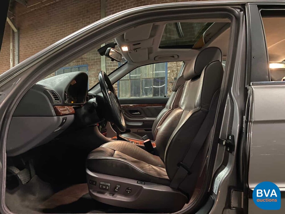 BMW 740i 286pk 7-Serie 1999, 34-PXS-4