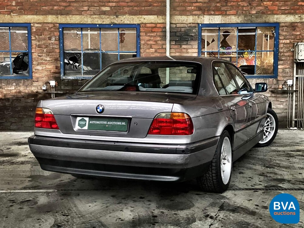BMW 740i 286pk 7-Serie 1999, 34-PXS-4