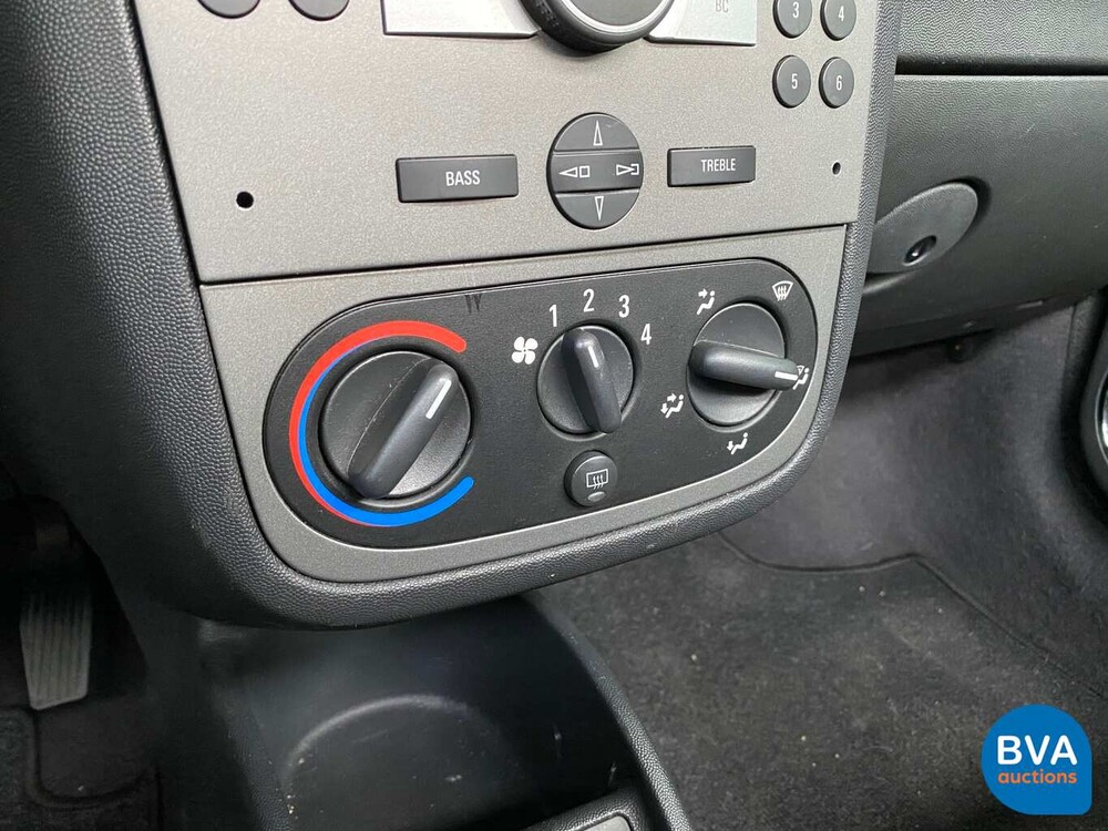 Opel Tigra 1.4 90pk TwinTop Cabriolet 2005,79-SZ-NZ