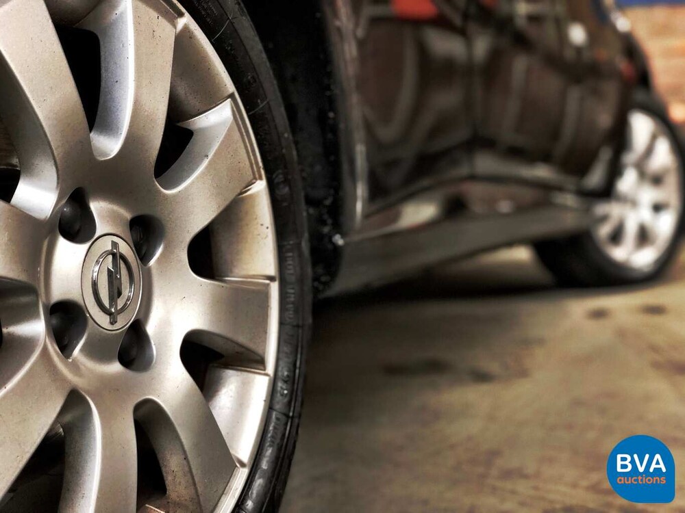 Opel Tigra 1.4 90pk TwinTop Cabriolet 2005,79-SZ-NZ