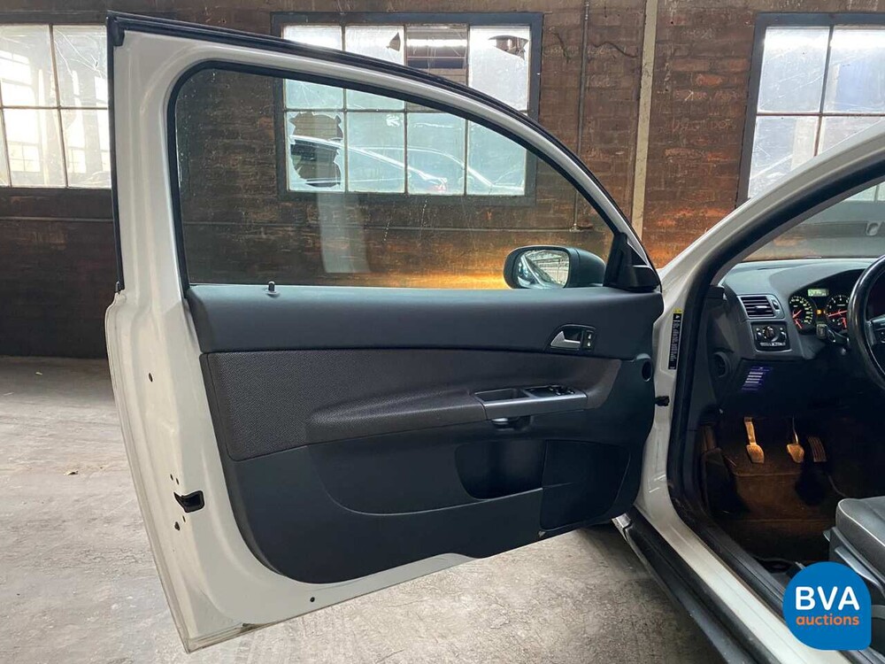 Volvo C30 1.6 Advantage 101pk 2009 -Origneel NL-, 96-JJX-3