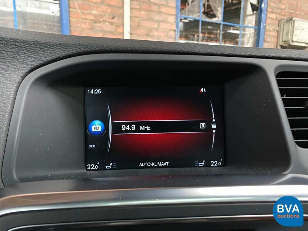 Volvo V60 2.4 D6 AWD Plugin Hybrid Summum 280pk, 9-SZZ-12