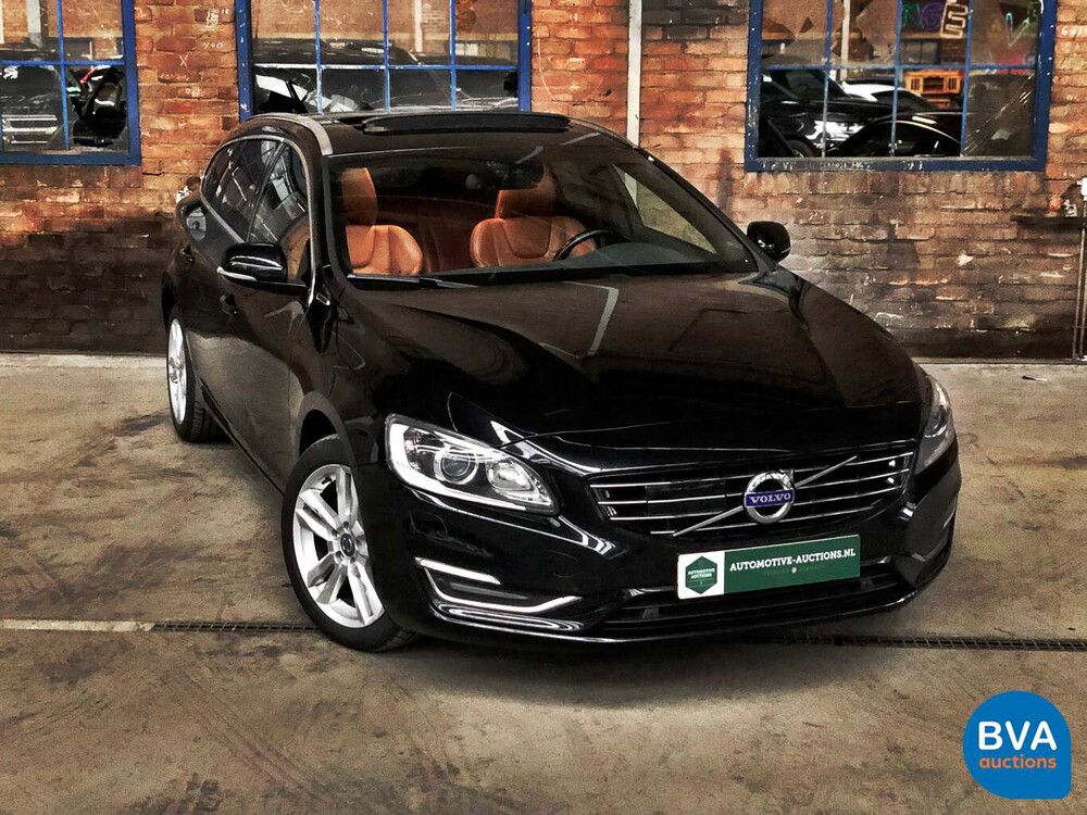 Volvo V60 2.4 D6 AWD Plugin Hybrid Summum 280pk, 9-SZZ-12