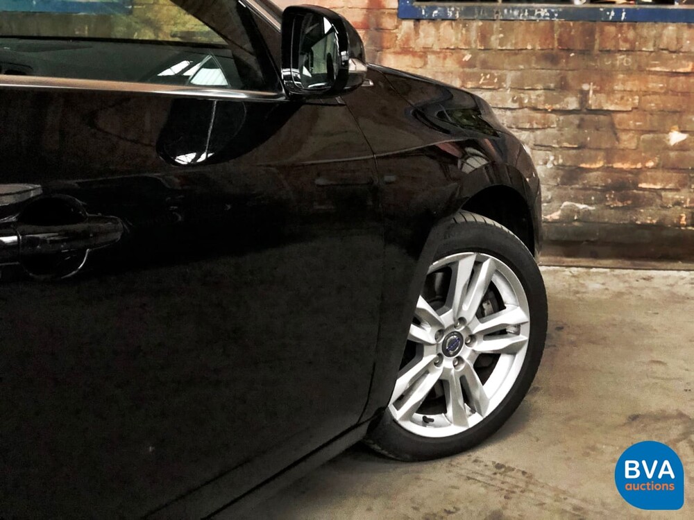 Volvo V60 2.4 D6 AWD Plugin Hybrid Summum 280pk, 9-SZZ-12