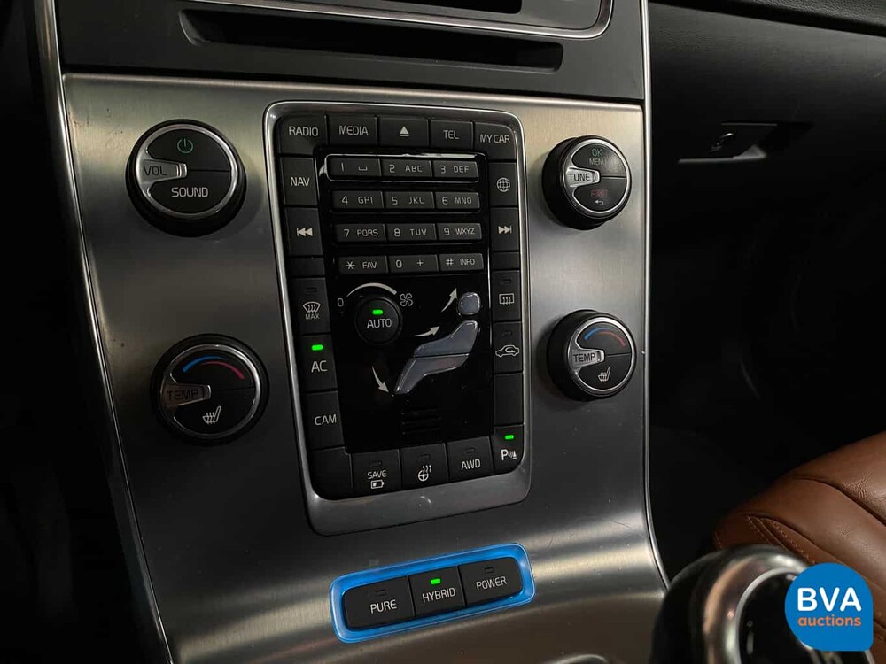 Volvo V60 2.4 D6 AWD Plugin Hybrid Summum 280pk, 9-SZZ-12