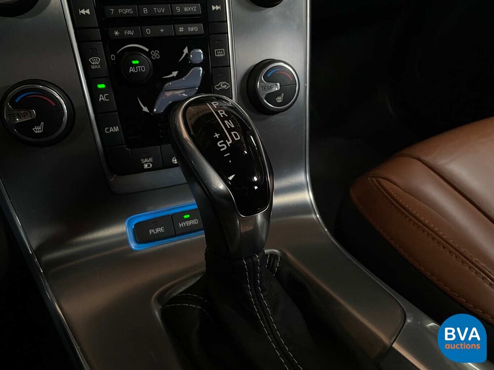 Volvo V60 2.4 D6 AWD Plugin Hybrid Summum 280pk, 9-SZZ-12