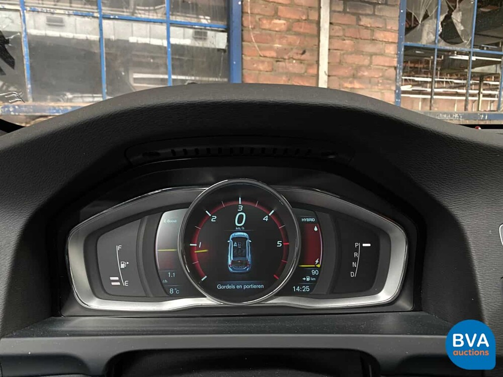 Volvo V60 2.4 D6 AWD Plugin Hybrid Summum 280pk, 9-SZZ-12