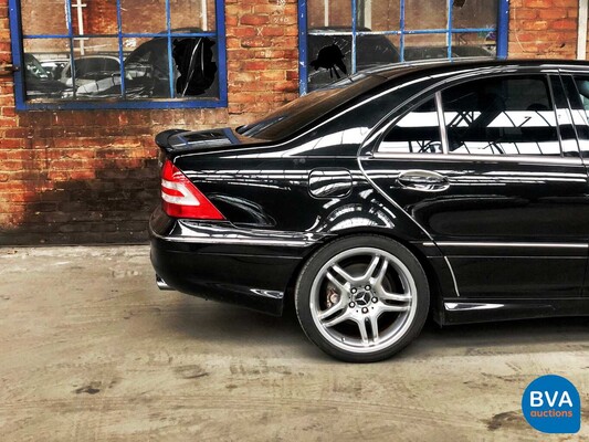 Mercedes-Benz C55 AMG 5.4 V8 367hp C-Class 2005 -YOUNGTIMER-.