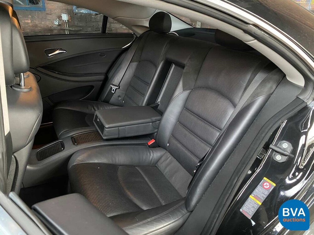 Mercedes-Benz CLS63 AMG 6.2 V8  514pk 2006 -YOUNGTIMER-